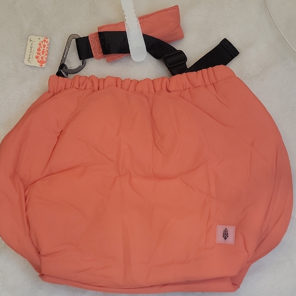 Free People Movement Coral Color Flame (Sold Out Online) Rest Day Carryall Bag - Picture 2 of 6